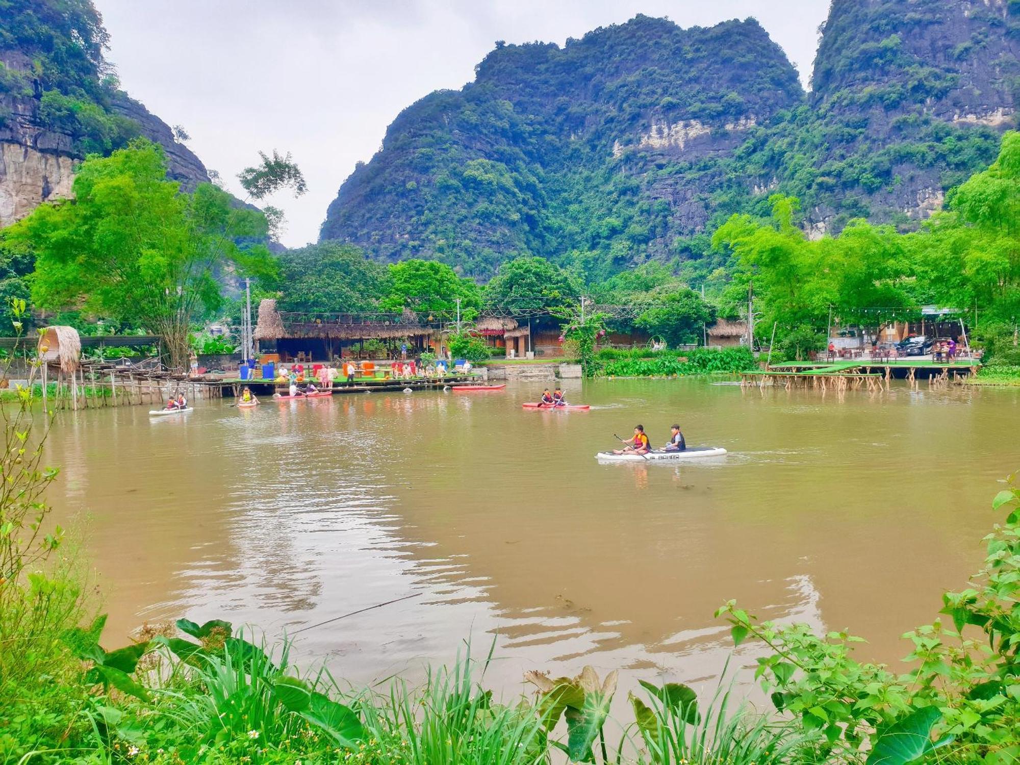 Quoc Khanh Bamboo Homestay Ninh Binh Exterior photo